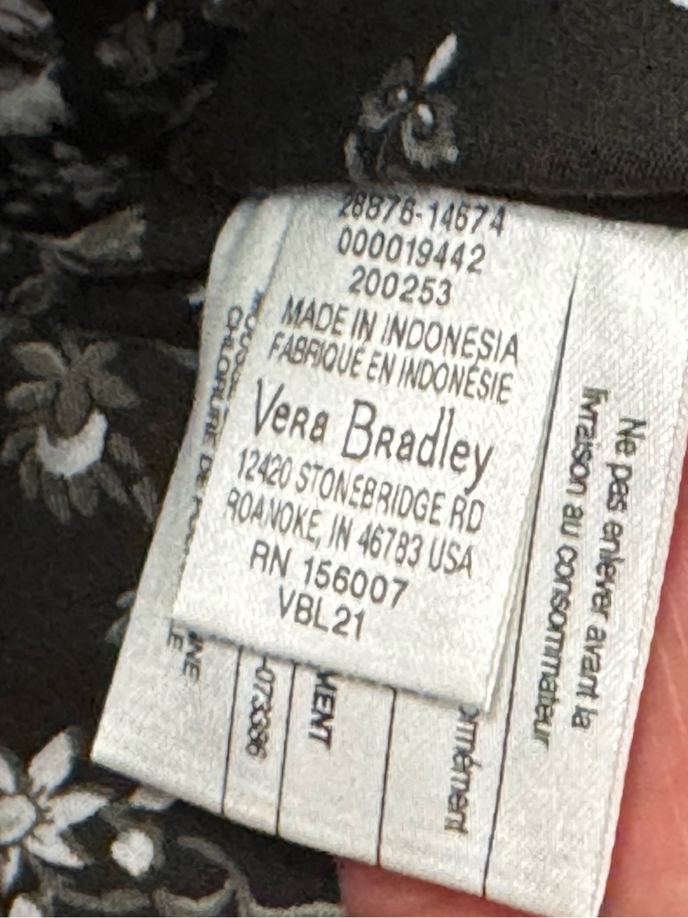 Vera Bradley Triple Zip Hipster Bag in Pearl Buffalo Check Holiday/ Fall 2021 - Picture 7 of 11